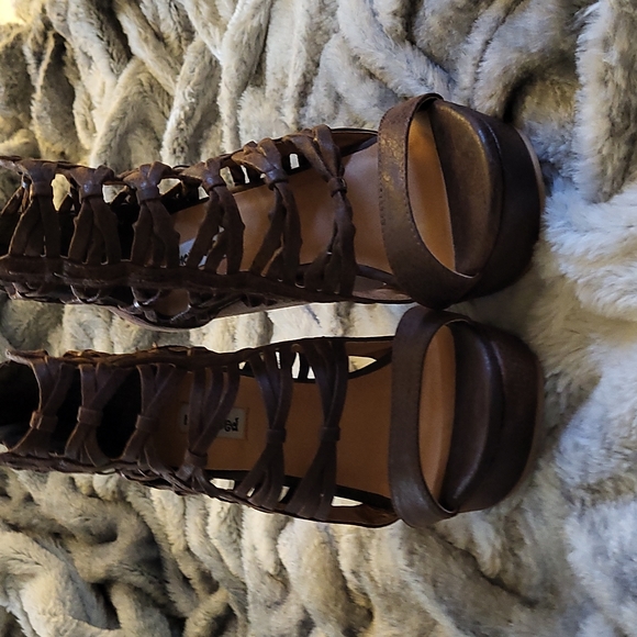 Not Rated Shoes - Not Rated brown wedge women's size 6.5, gently loved